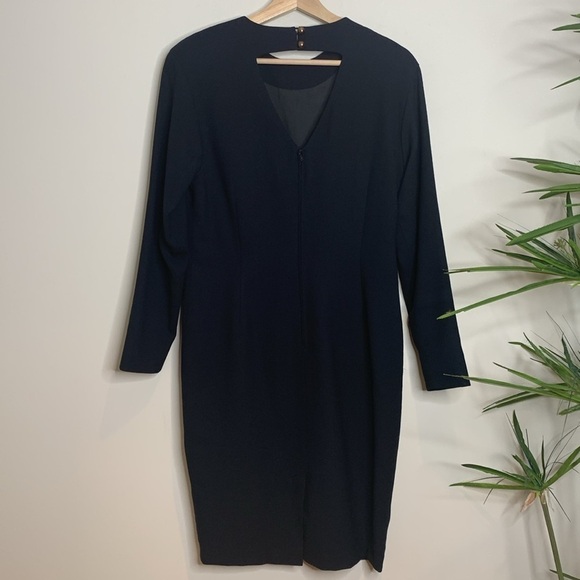 Pearl C | Vintage Black Crepe Wool Lined Long Sleeve Sheath Dress 6 - Picture 10 of 17